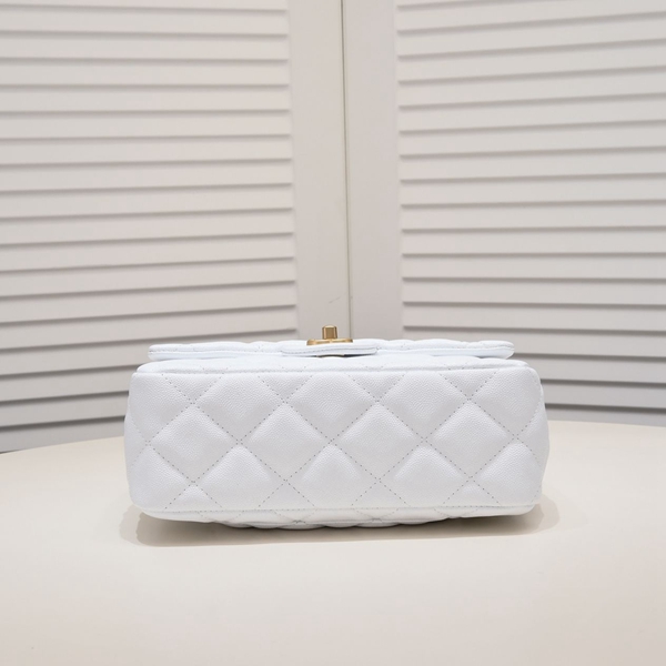 シャネルバッグ内部構造